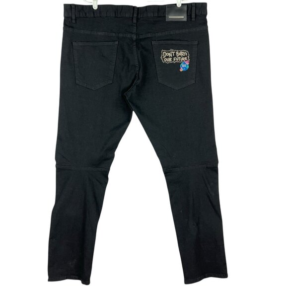 First Row Men's Future Distressed Slim Black Jeans Sz 42x32 Straight Stretch NWT - Picture 2 of 15